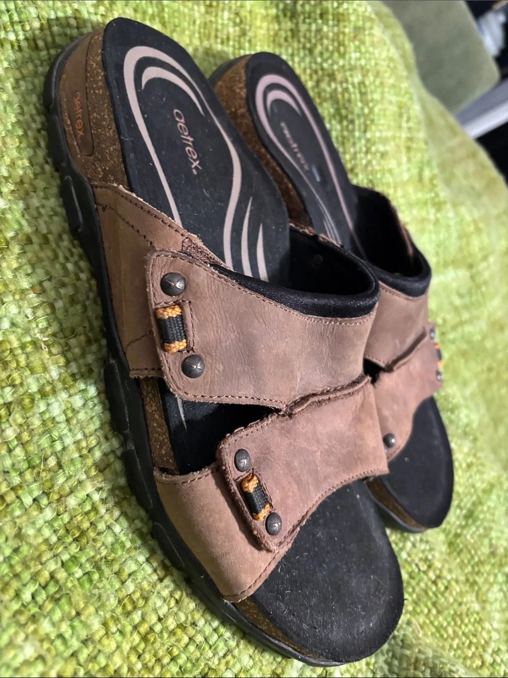 Aetrex Men's Brown and Black Dual-Strap Slide Sandals